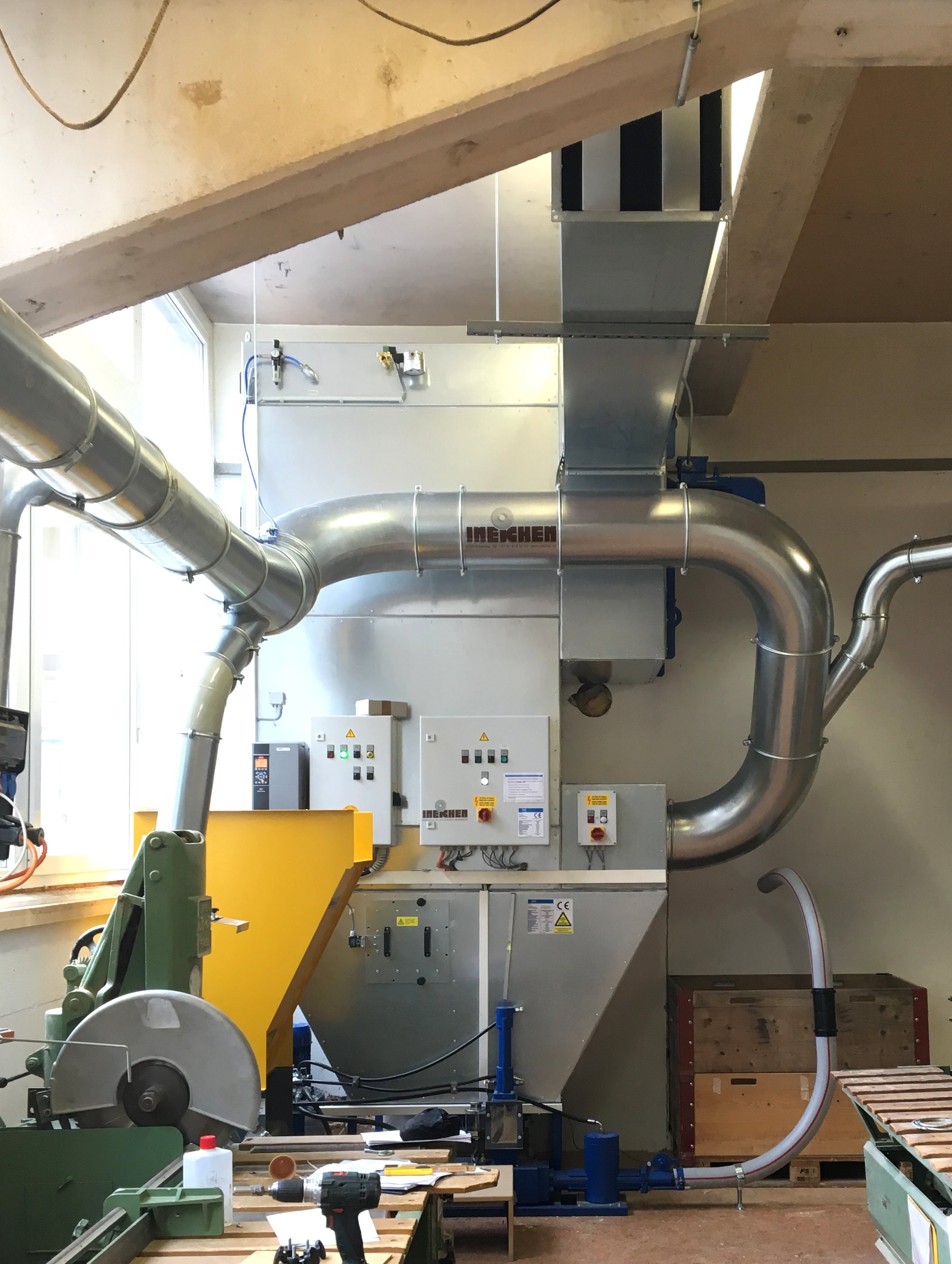 files/upload/2_Mobile_Entstauber/6_BG-JET_350/BGJET350 Presse.jpg