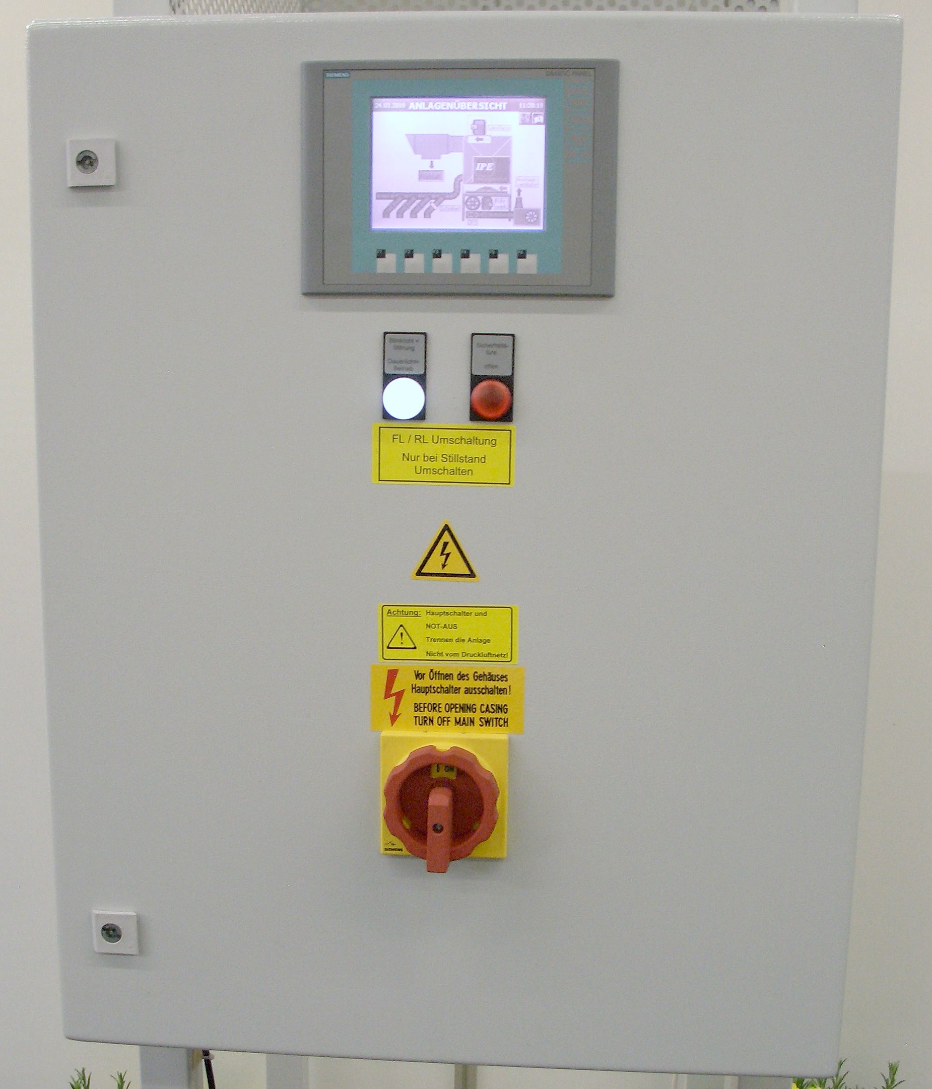 files/upload/3_Stationaere_Absauganlagen/1_Grossfilteranlagen/SPS Schaltschrank.jpg files/upload/3_Stationaere_Absauganlagen/1_Grossfilteranlagen/SPS Schaltschrank.jpg